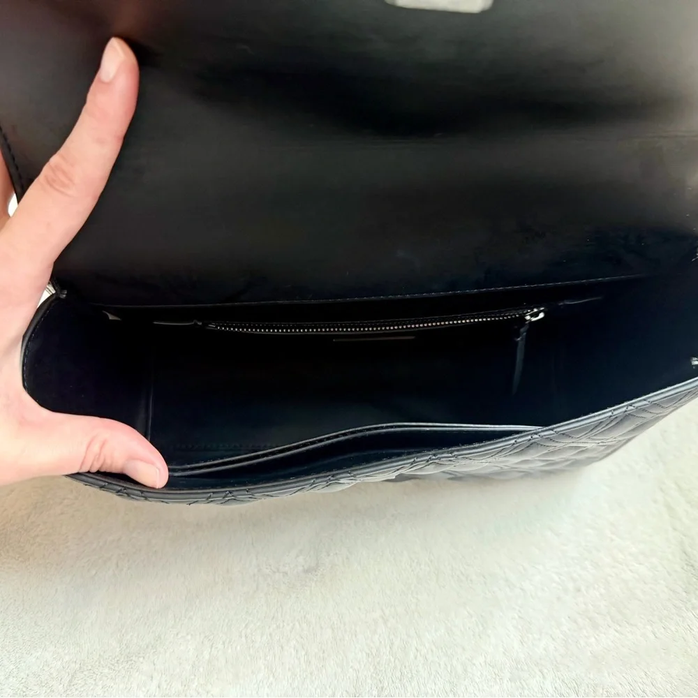 Tory Burch Fleming Matte Black Quilted Bag - Picture 5 of 10